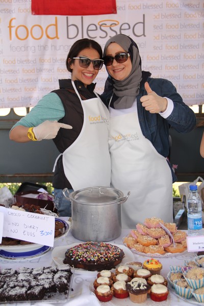 CrumbleBerrys Eat cake for a cause